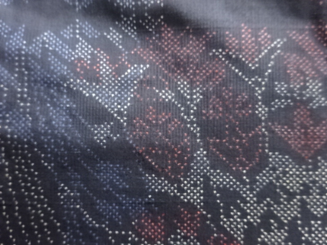 JAPANESE KIMONO / ANTIQUE KIMONO / SILK / DORO OSHIMA TSUMUGI / WOVEN ABSTRACT FLORAL PLANTS / 5MARUKI